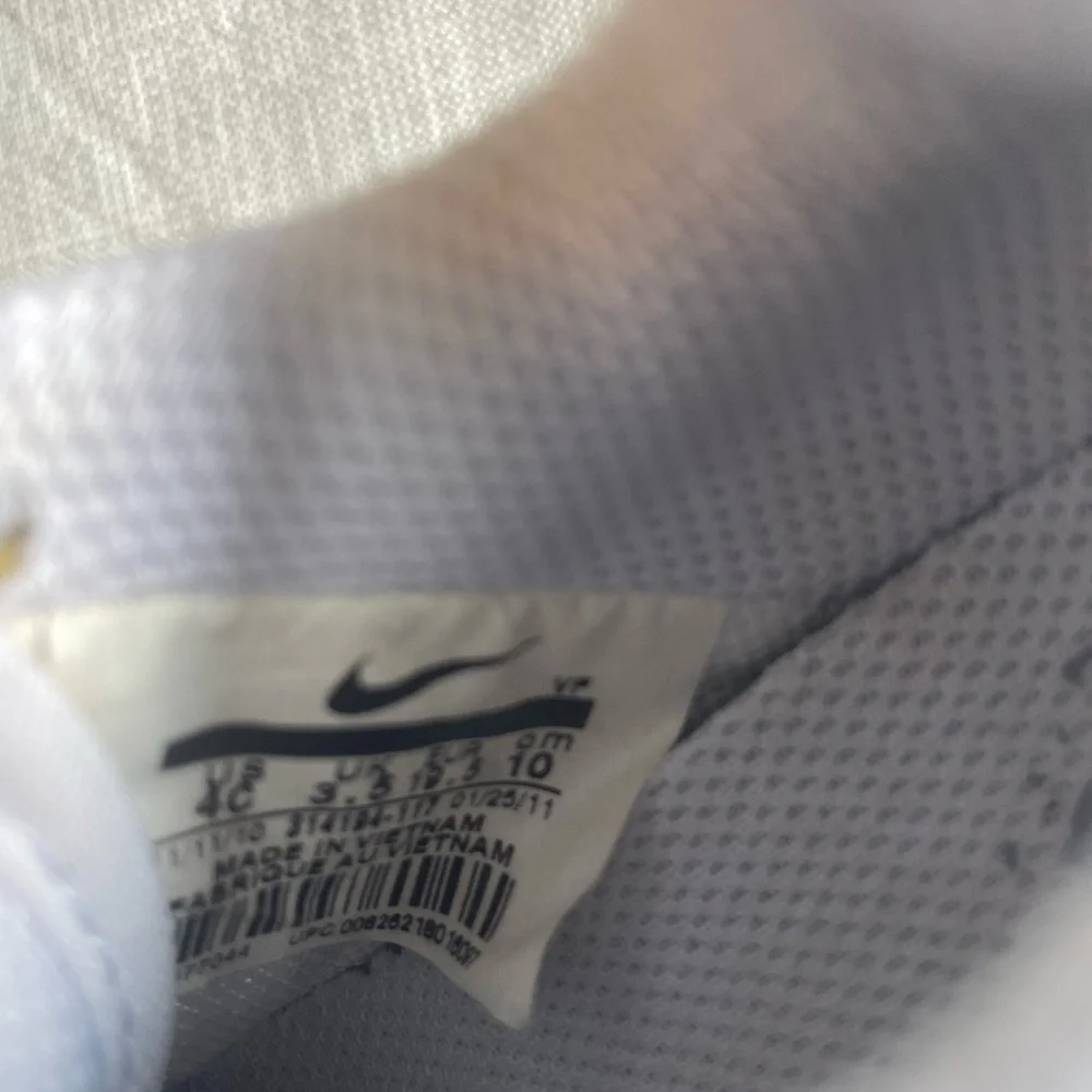 White Nike Air forces size 4C infant